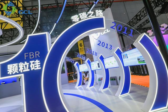 进口博览会正在上海举行,来自全球各地的优秀企业拿出最新产品参展